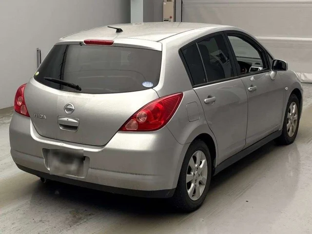 Nissan TIIDA — фото 2