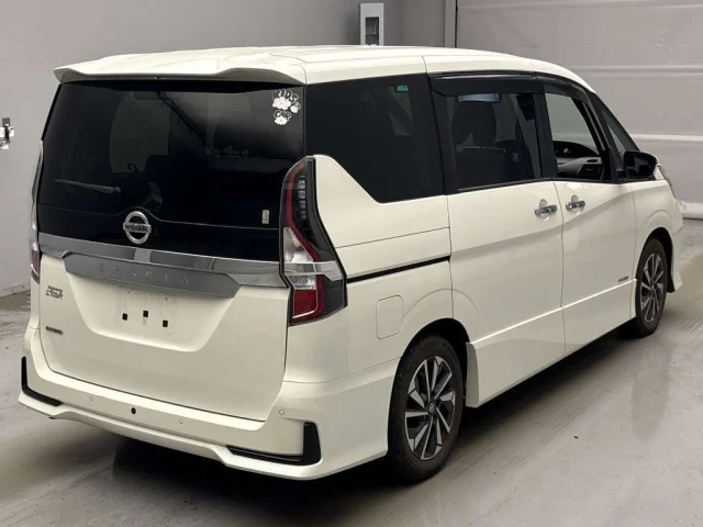 Nissan SERENA — фото 2