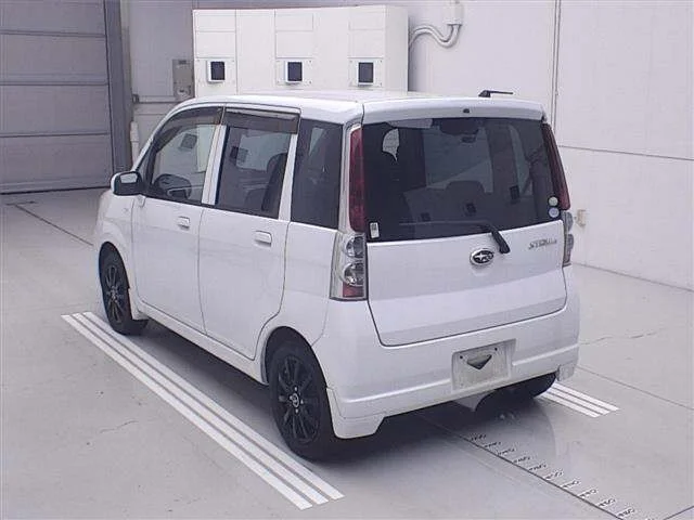 Subaru STELLA — фото 2