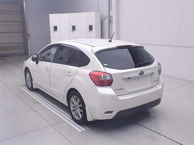 Subaru IMPREZA — фото 2