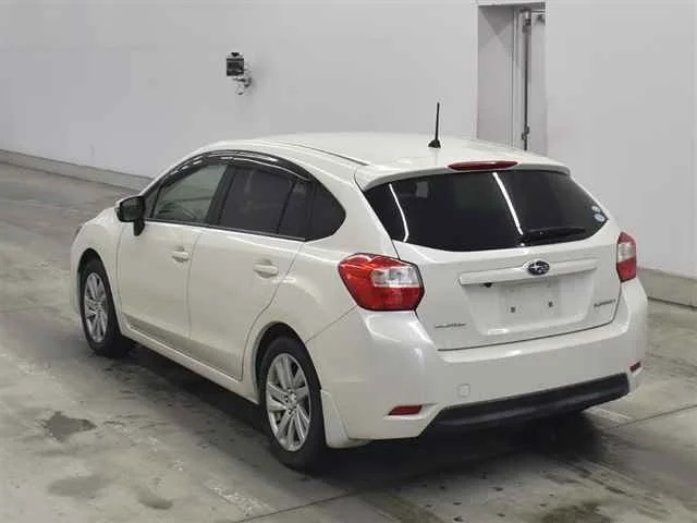 Subaru IMPREZA — фото 2