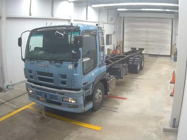 Isuzu TRUCK