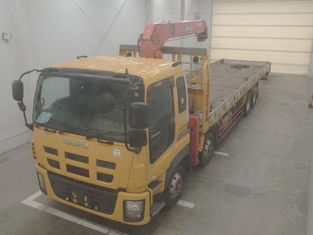 Isuzu TRUCK