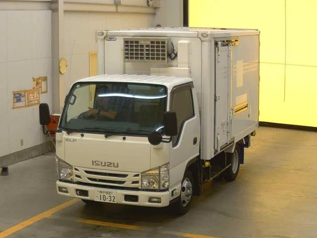 Isuzu ELF — фото 1
