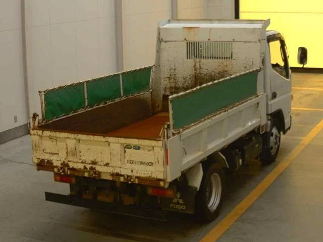 Mitsubishi CANTER — фото 2