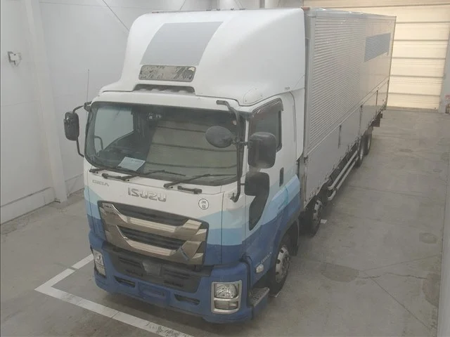 Isuzu TRUCK