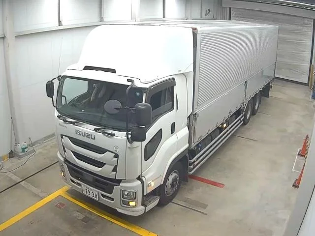 Isuzu TRUCK