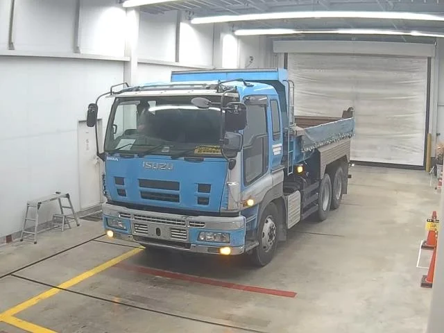 Isuzu TRUCK