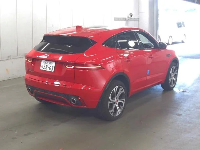 Jaguar E-PACE — фото 2
