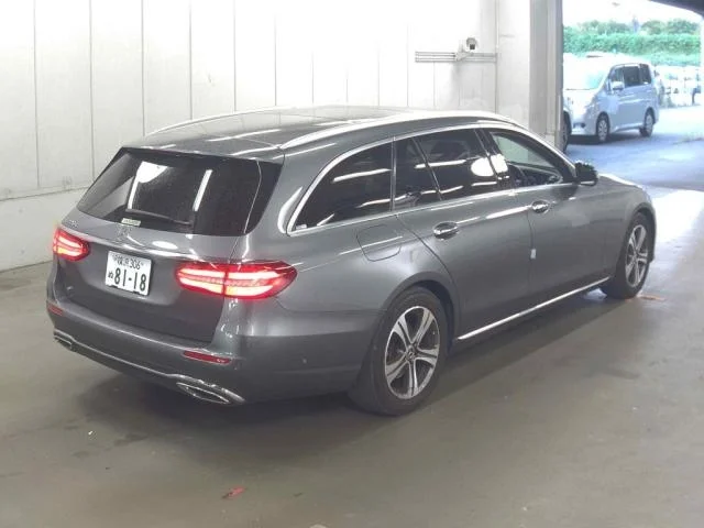 Mercedes-Benz E CLASS WAGON — фото 2