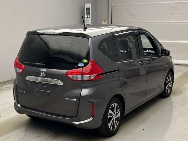 Honda FREED — фото 2