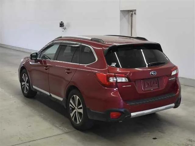 Subaru LEGACY OUTBACK — фото 2