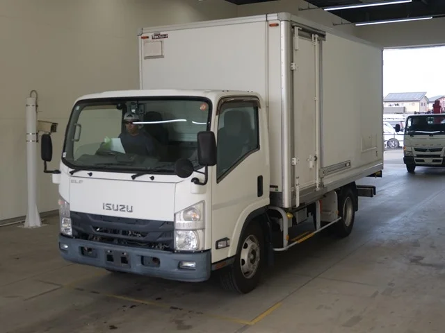 Isuzu ELF — фото 1
