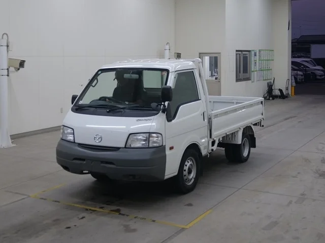 Mazda BONGO — фото 1