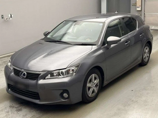 Lexus CT — фото 1