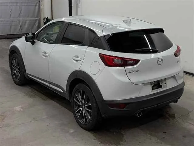 Mazda CX-3 — фото 2