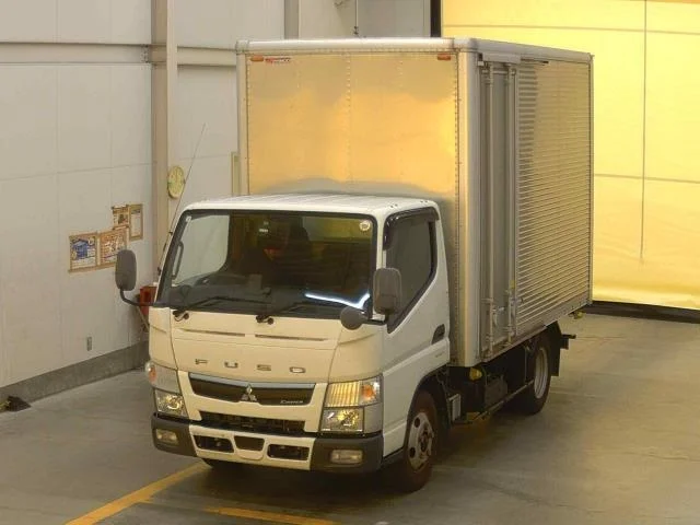 Mitsubishi CANTER — фото 1