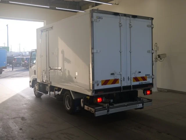 Isuzu ELF — фото 2