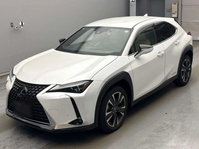 Lexus UX — фото 1