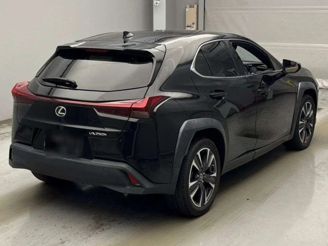 Lexus UX — фото 2