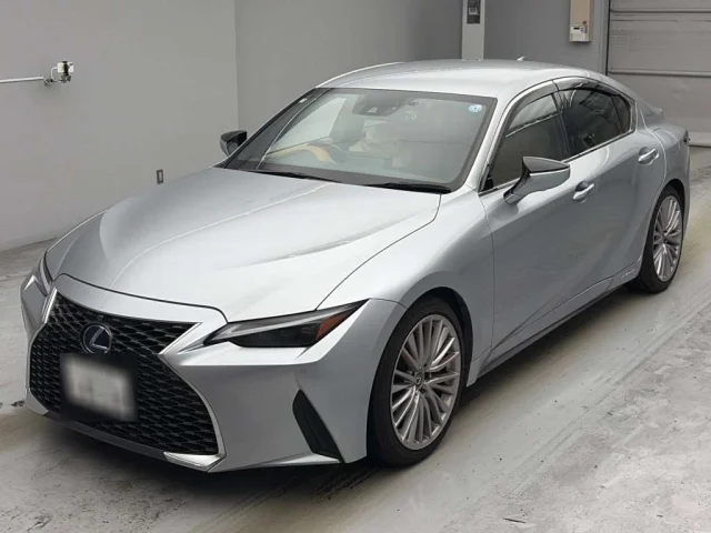 Lexus IS