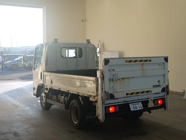 Isuzu ELF — фото 2