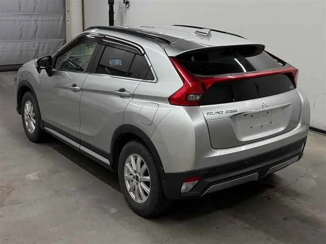 Mitsubishi ECLIPSE CROSS — фото 2