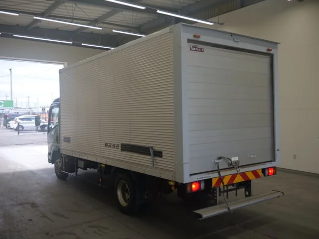 Isuzu ELF — фото 2