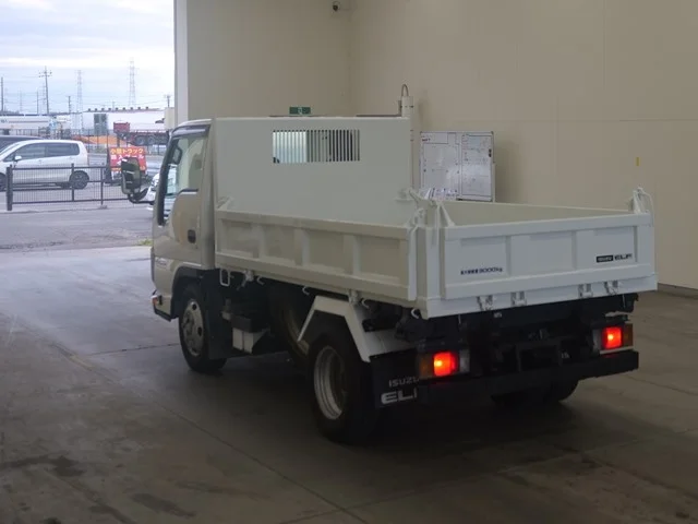 Isuzu ELF — фото 2