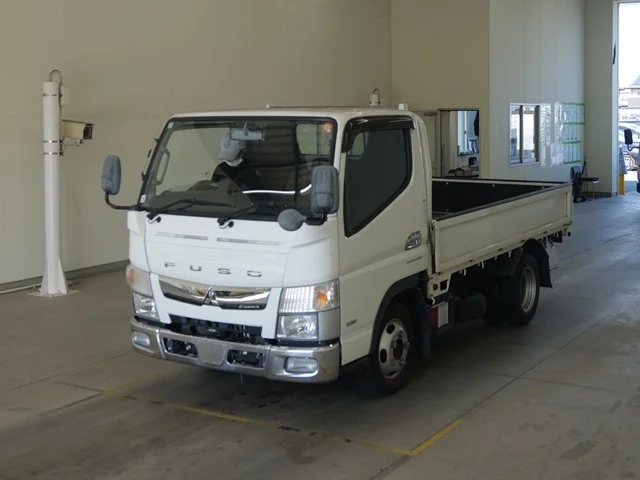 Mitsubishi CANTER — фото 1
