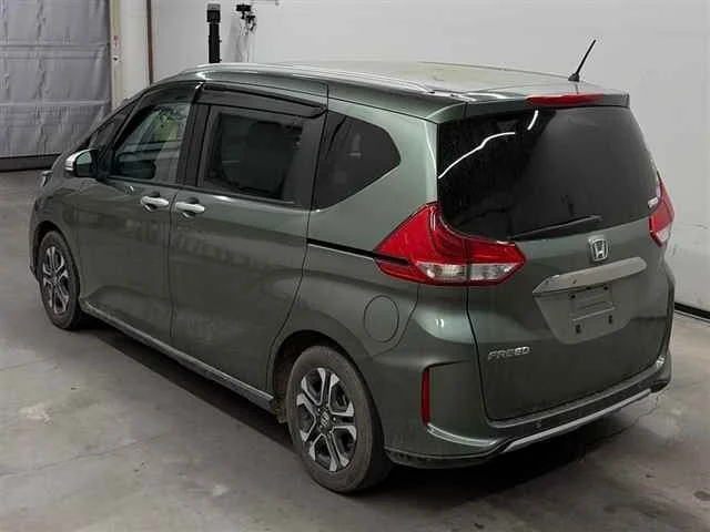 Honda FREED — фото 2