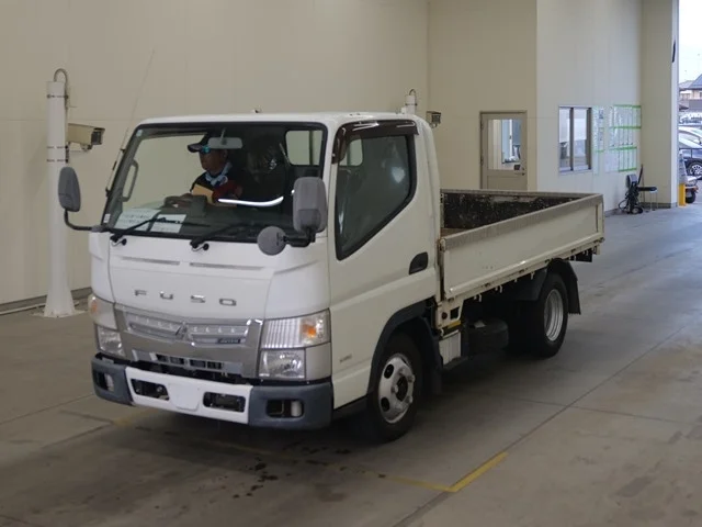 Mitsubishi CANTER — фото 1