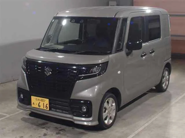 Suzuki SPACIA BASE