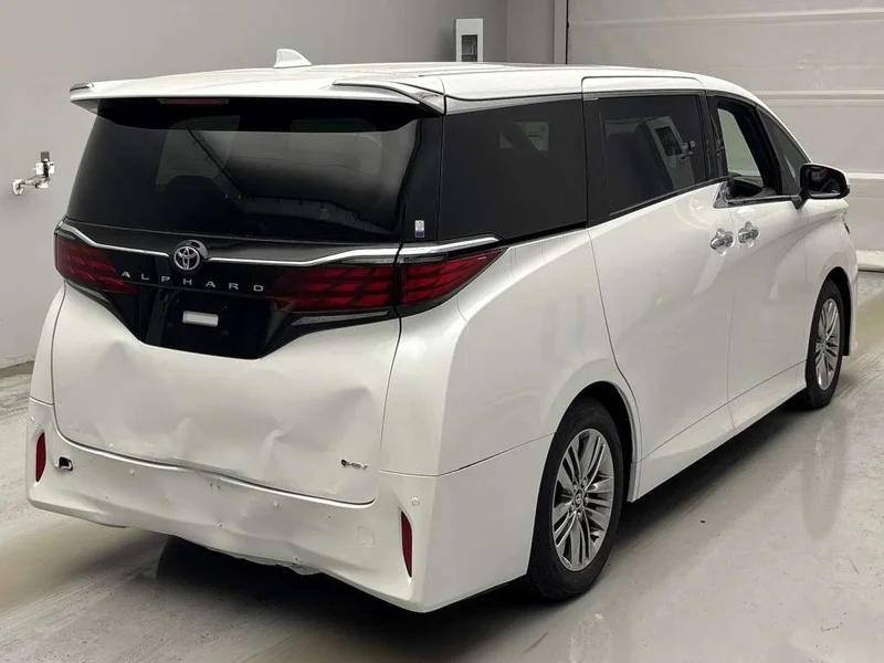 Toyota ALPHARD — фото 2
