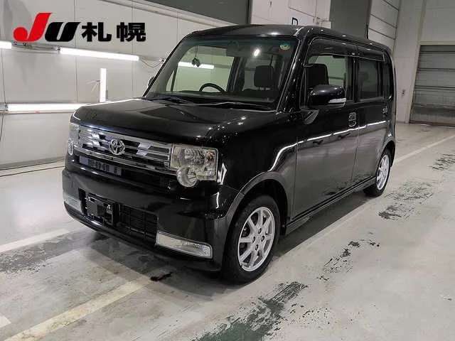 Toyota PIXIS SPACE