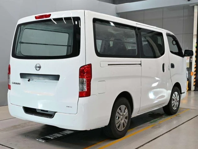 Nissan CARAVAN VAN — фото 2