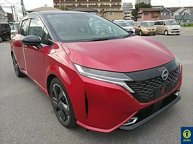 Nissan AURA