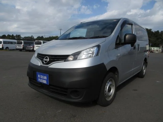Nissan NV200 — фото 1