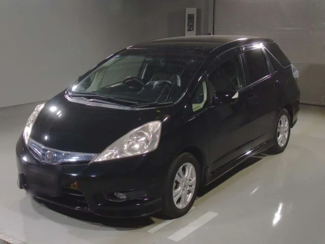 Honda FIT SHUTTLE — фото 1