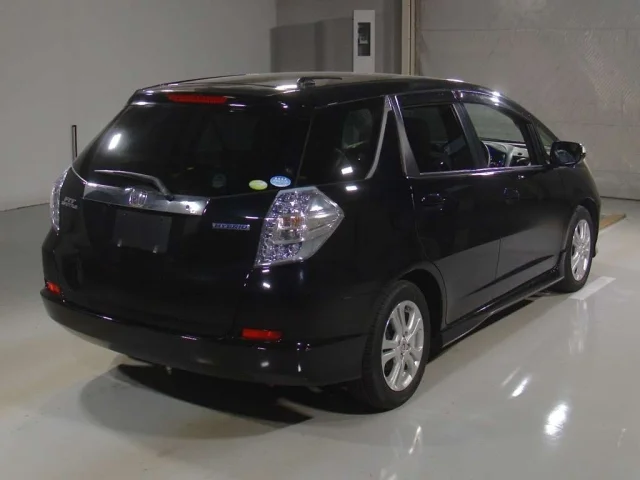 Honda FIT SHUTTLE — фото 2