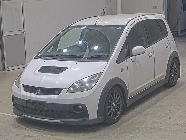 Mitsubishi COLT — фото 1