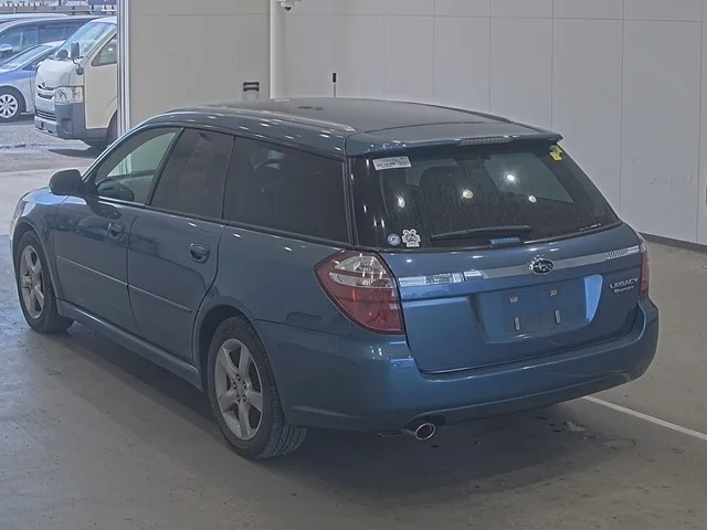 Subaru LEGACY — фото 2