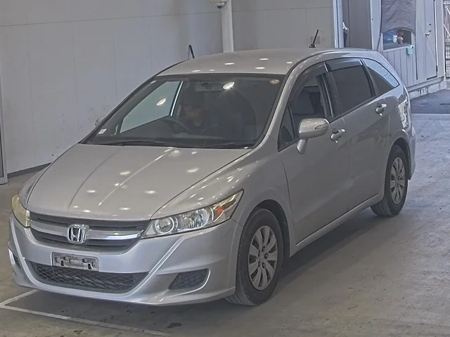 Honda STREAM — фото 1