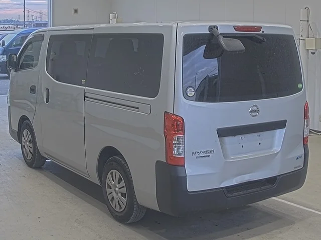 Nissan CARAVAN VAN — фото 2