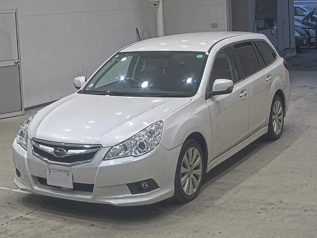 Subaru LEGACY — фото 1