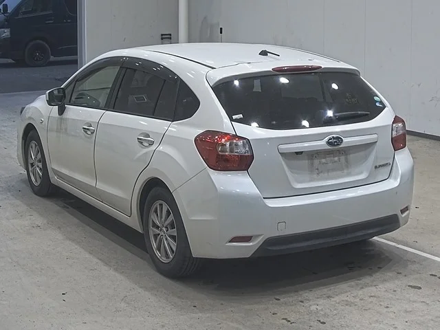 Subaru IMPREZA — фото 2