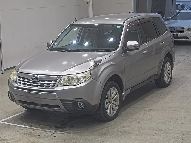 Subaru FORESTER — фото 1