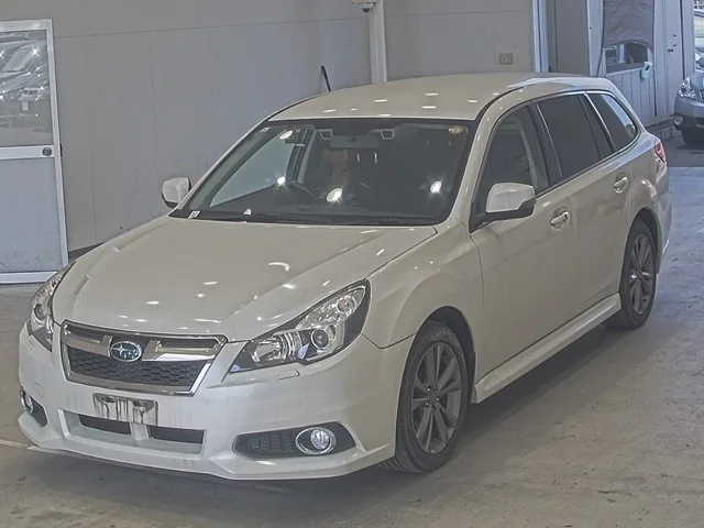 Subaru LEGACY — фото 1