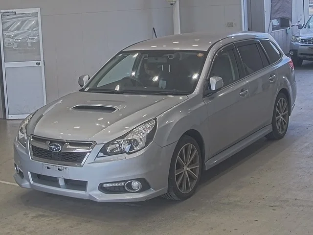 Subaru LEGACY — фото 1