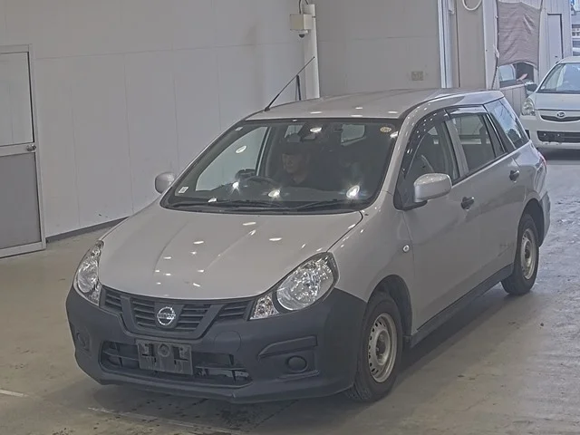 Nissan AD
